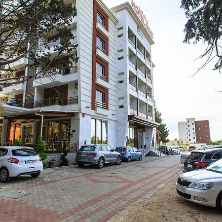 Hotel Hoti II Rizo Ulcinj Velika Plaza Kültér fotó