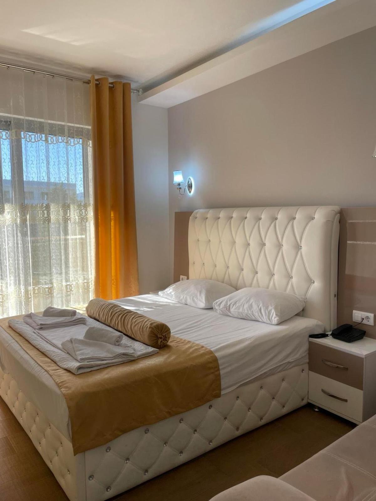 Hotel Hoti II Rizo Ulcinj Velika Plaza Kültér fotó