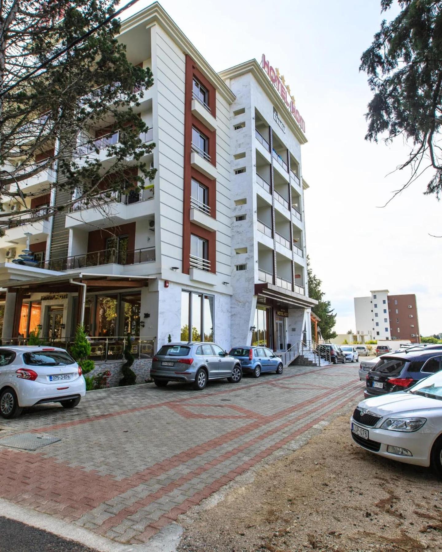 Hotel Hoti II Rizo Ulcinj Velika Plaza Kültér fotó